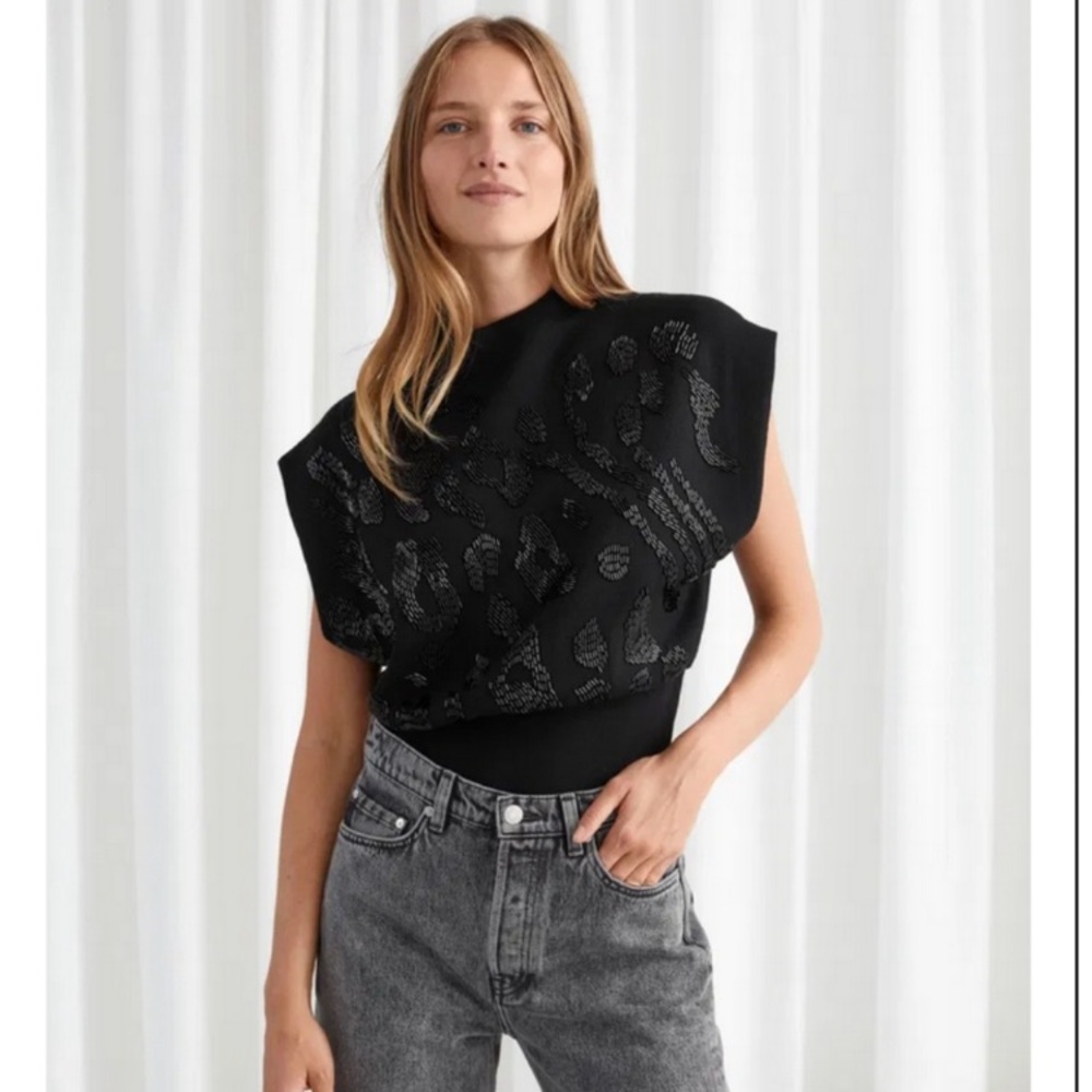 Stockholm Atelier & Other Stories Black Sleeveless Sculptural Knit Top New Sz M - Picture 2 of 7